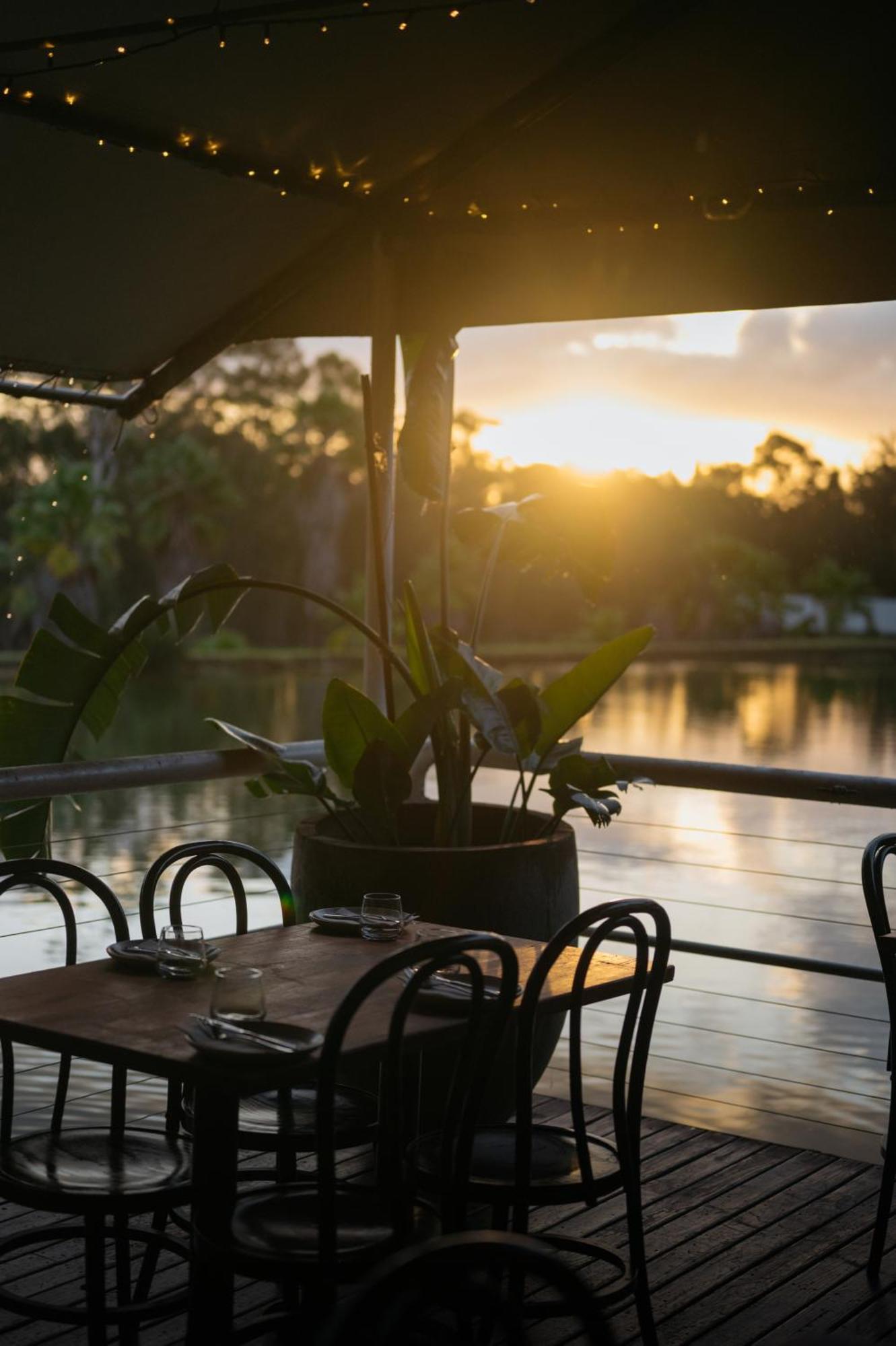 The Boathouses At Leaves & Fishes 러브데일 외부 사진